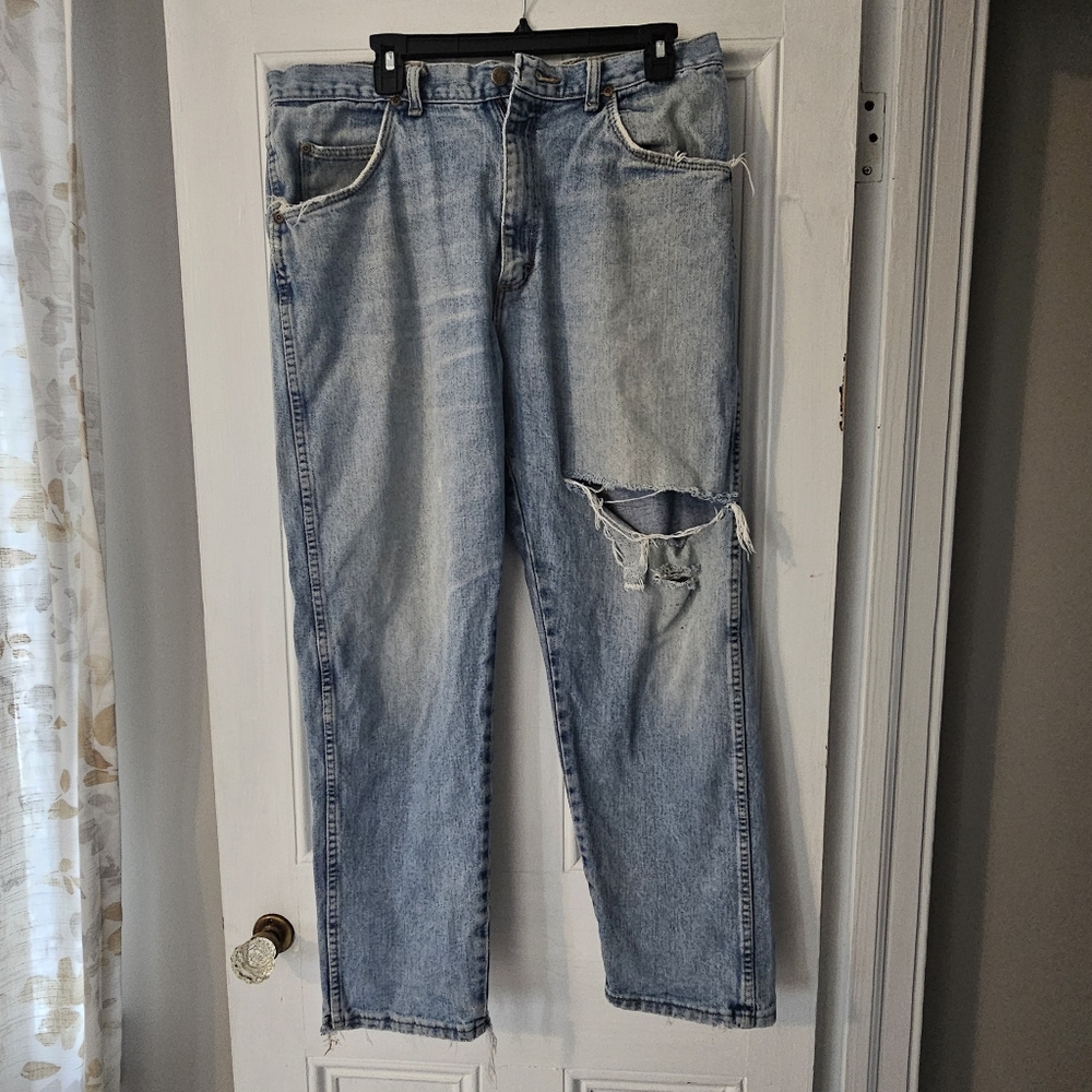 Vintage Wrangler Mens 36x30 80s jeans distressed ripped light wash grunge